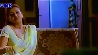 Sexy Mature Indian Lady With Large Breasts